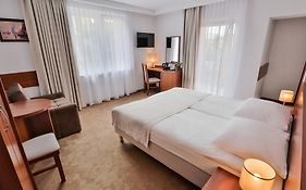 Rancho Willa & Restaurant